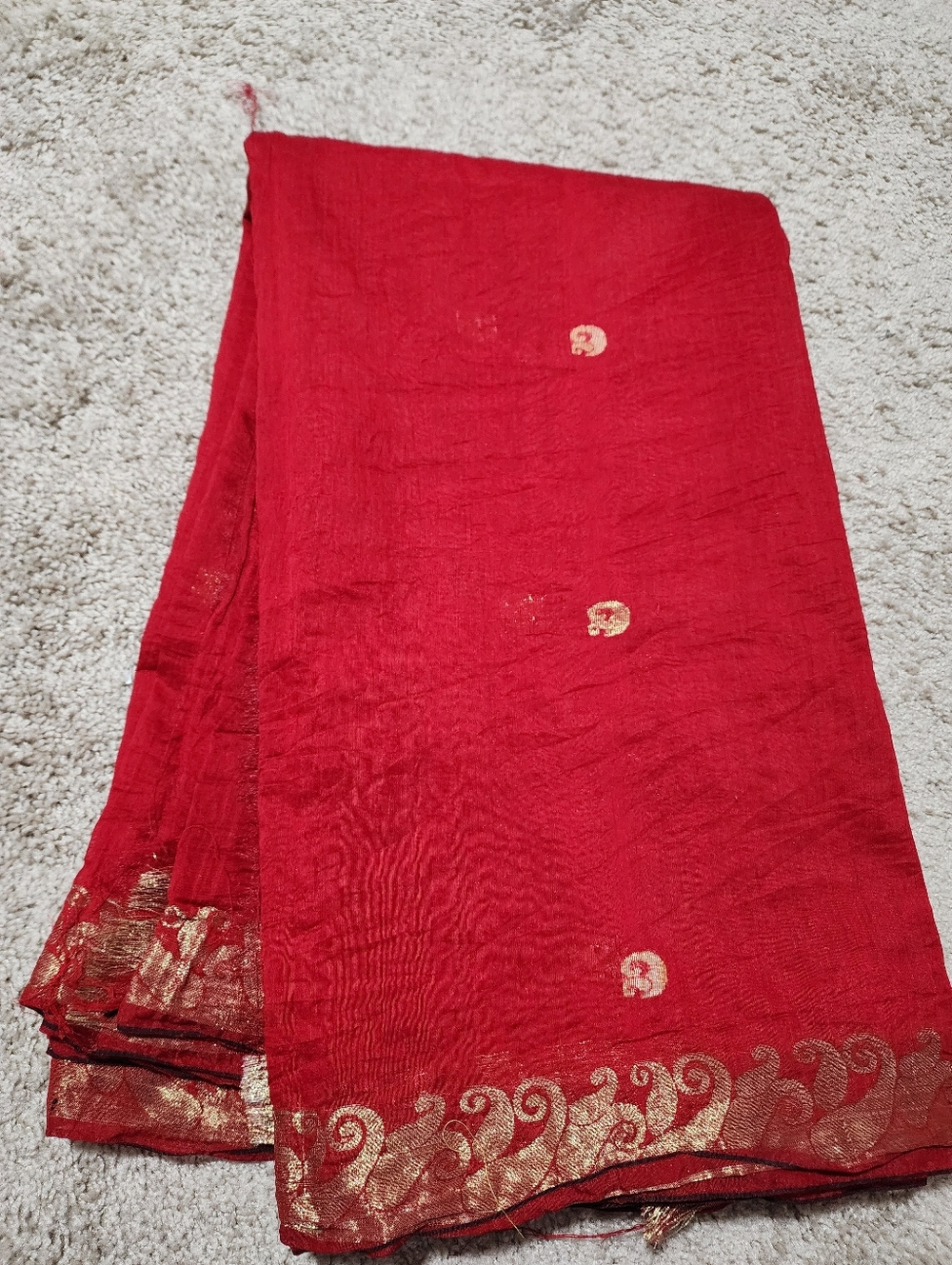Red Saree with Gold Border With Anchol